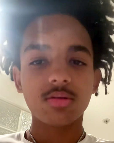 Missing child notice image